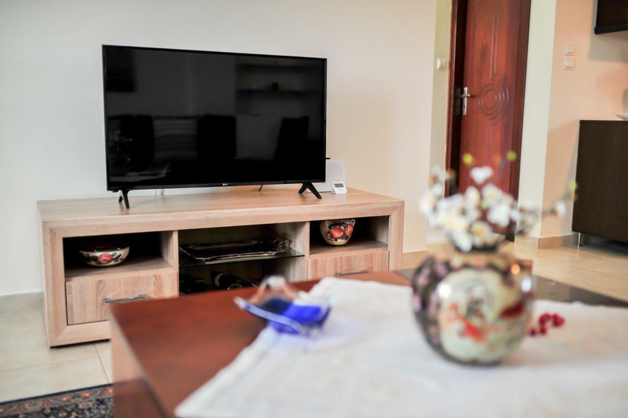 Eleni Luxury Apartment Preveza Bagian luar foto